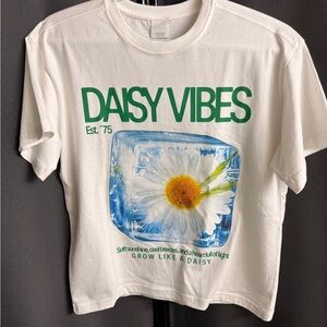 Zara White Crewneck Logo Tag Tee Daisy